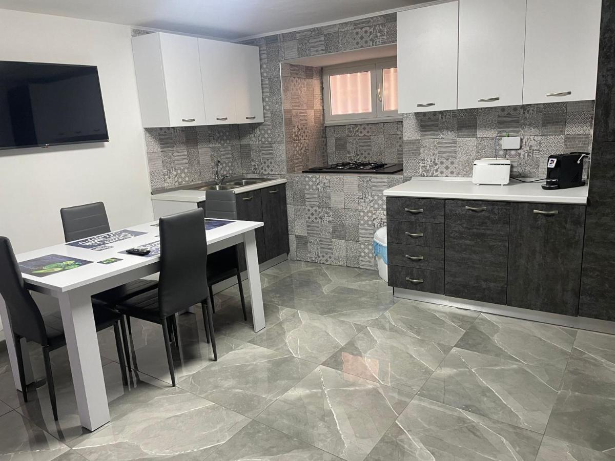Casa Krizia 1 Appartement Napels Buitenkant foto