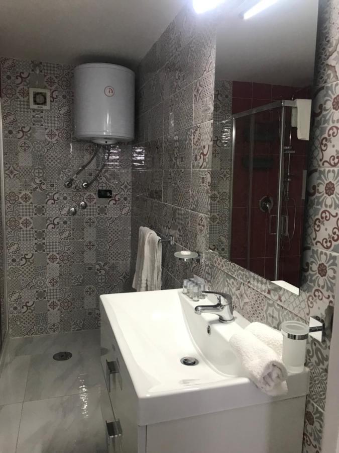 Casa Krizia 1 Appartement Napels Buitenkant foto
